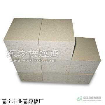 木制包裝箱與刨花板的實(shí)用性與環(huán)保價(jià)值